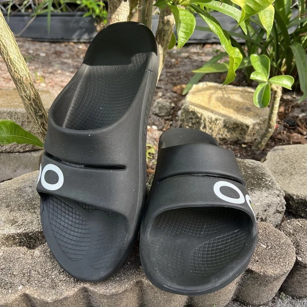 OOFOS OOahh Sport Unisex Black US Men's 10 Women's 12 EUR 43
